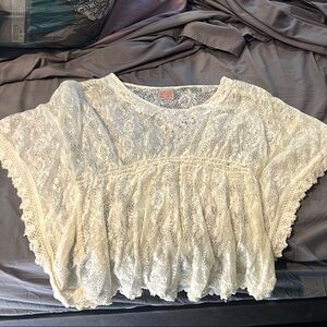 Elegant Lace Top in Cream
